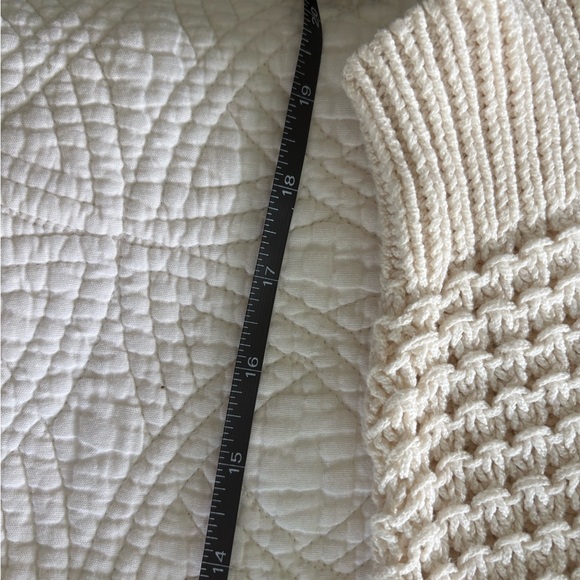 Madewell Cream Textured Sweater Size Medium crochet - Picture 12 of 15